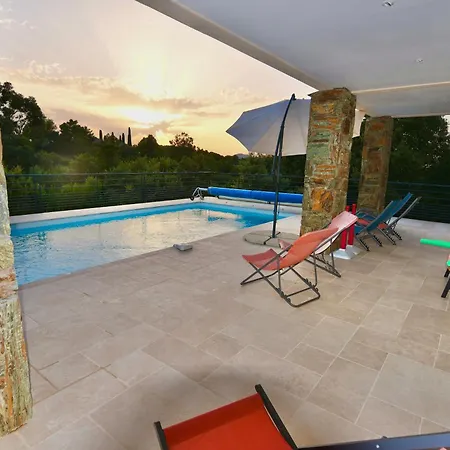 60m2 Avec Piscine Privee Dans Oletta (Corsica)