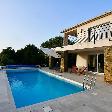 60m2 Avec Piscine Privee Dans Lägenhet