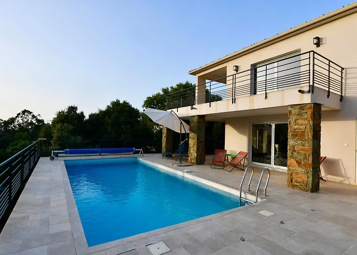 60m2 Avec Piscine Privee Dans Lägenhet